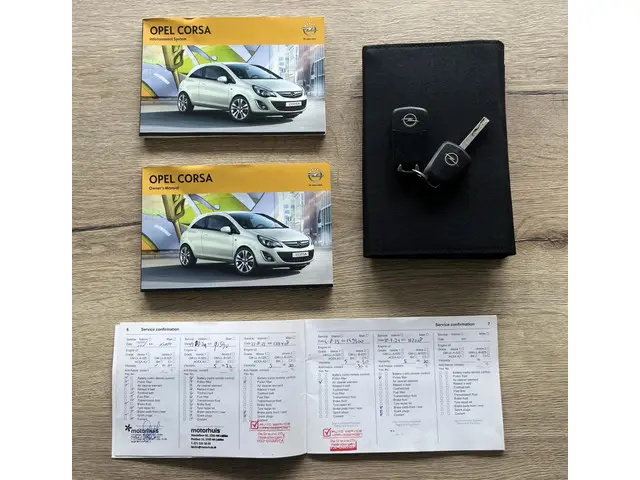 Opel Corsa 1.4-16V Design Edition 2014 Benzine 24