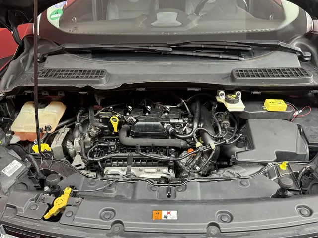 Ford Kuga 1.5 Titanium 2015 Benzine 11