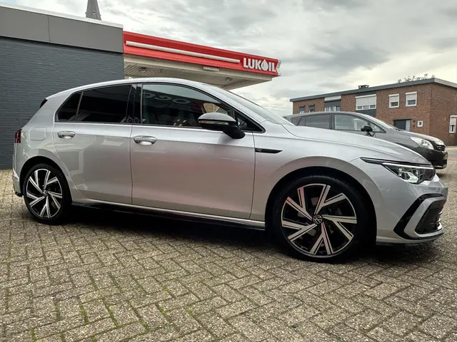 Volkswagen Golf 1.5 eTSI R-Line 2021 Hybride Benzine 10
