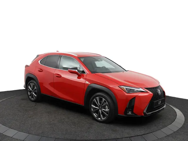 Lexus UX 300h F SPORT Design 2024 Hybride Benzine 14