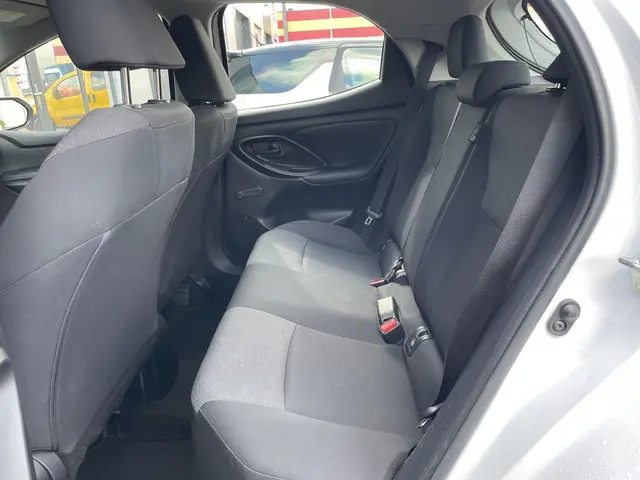 Toyota Yaris 1.0 VVT-i Active 2022 Benzine 11
