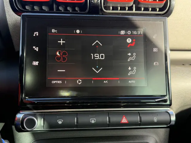 Citroën C3 Aircross 1.2 PureTech S&S Shine 2018 Benzine 13