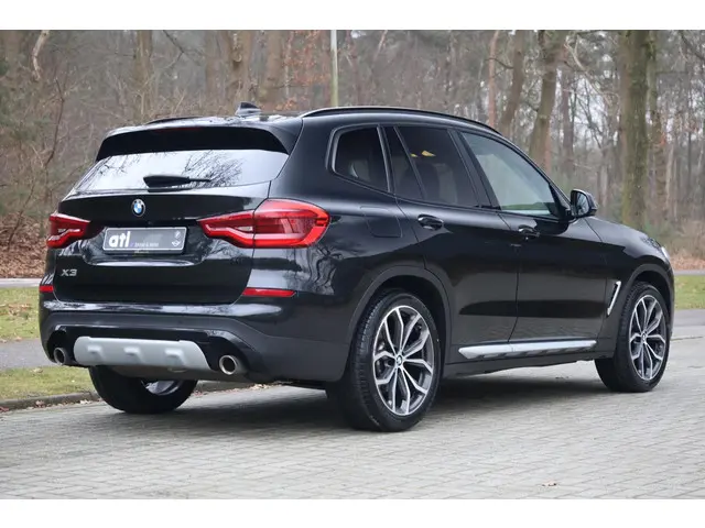 BMW X3 xDrive20i 2020 Benzine 6
