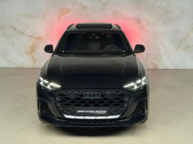Audi RSQ8 4.0 TFSI Performance 2025 Benzine 4