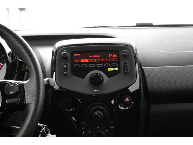 Citroën C1 1.0 VTi Feel 2021 Benzine 13