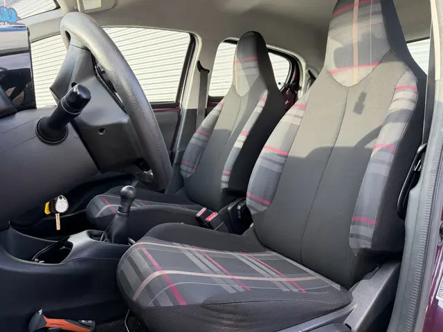 Peugeot 108 1.0 e-VTi Active 2016 Benzine 4