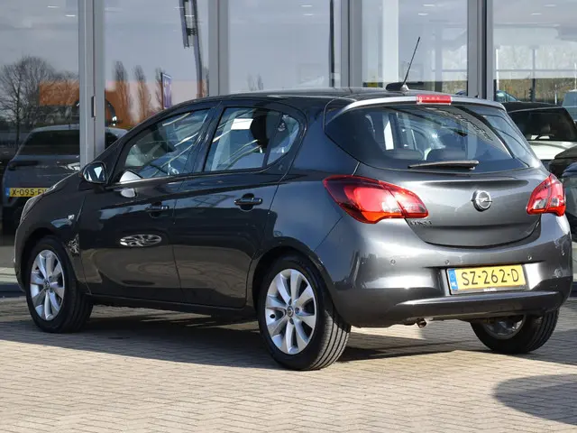 Opel Corsa 1.4 Favourite 2018 Benzine 5