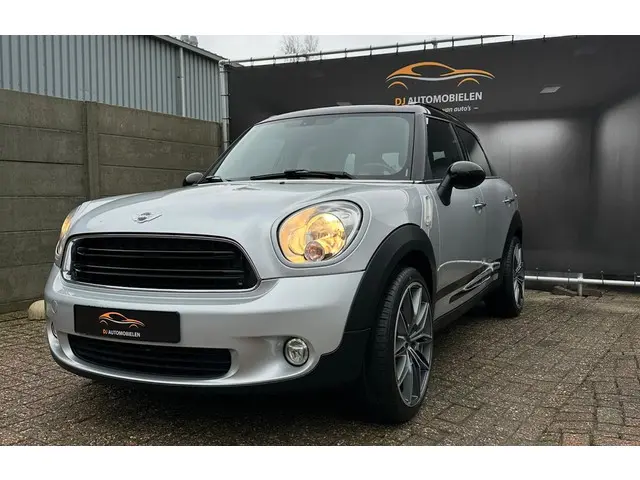 MINI Countryman Mini 1.6 Cooper D 2016 Benzine
