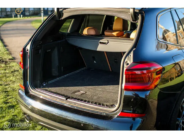 BMW X3 xDrive20i High Executive | BOM VOL !! | 2018 Benzine 19