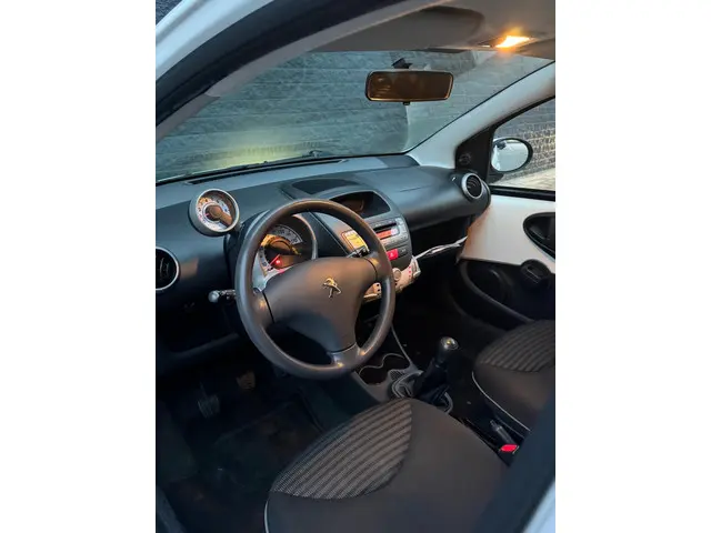 Peugeot 107 1.0 Active 2014 Benzine 3