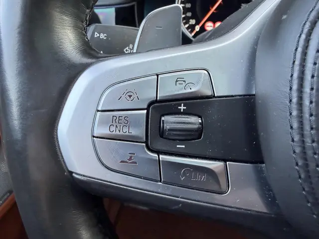 BMW 7 Serie 750i xDrive High Executive 2018 Benzine 15