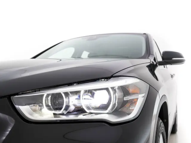BMW X1 sDrive16d Centennial Executive 2016 Diesel 28