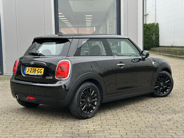 MINI Cooper Mini 1.5 Aut. 136pk Pepper 2020 Benzine 2
