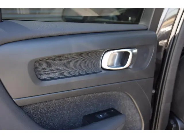 Volvo XC40 Recharge P8 AWD R-Design 2020 Elektrisch 28