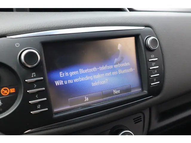 Toyota Yaris 1.5 Hybrid Dynamic 2019 Hybride Benzine 15