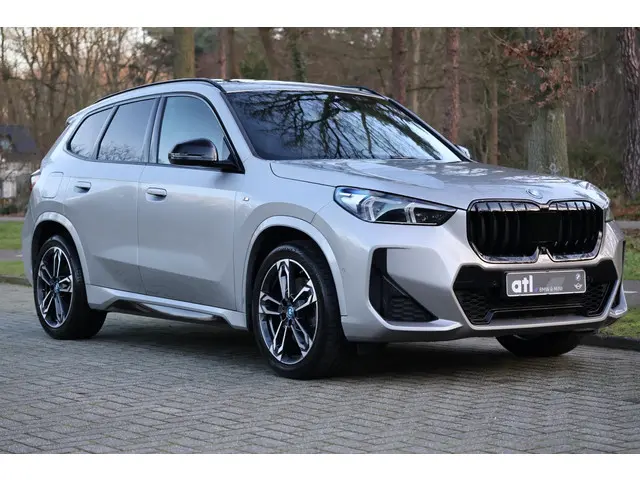 BMW X1 xDrive30e 2023 Hybride Benzine 9