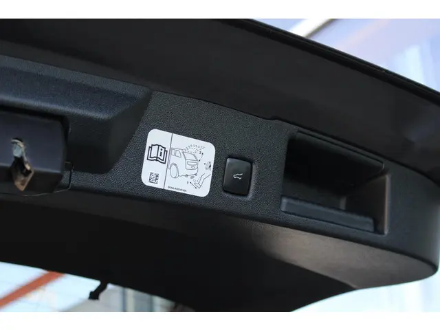 Ford Kuga 2.5 PHEV Titanium 2020 Hybride Benzine 40