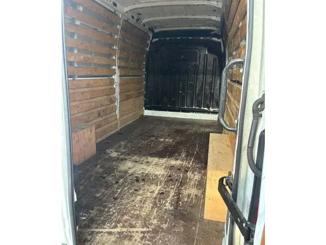 Renault Master T35 2.3 dCi 135 L3H2 2020 Diesel 10