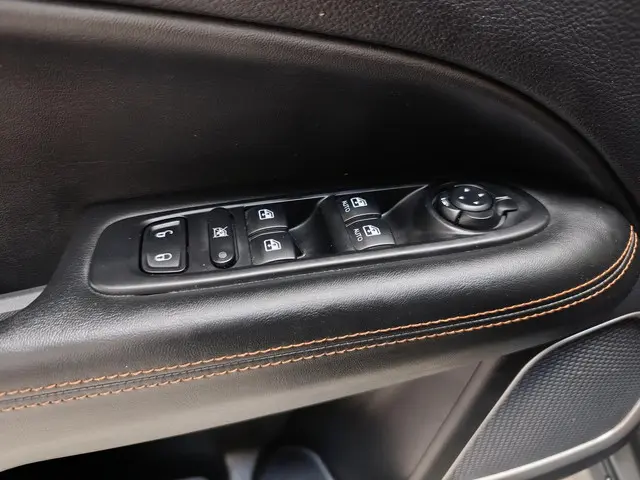 Jeep Compass 1.3T Limited 2020 Benzine 26