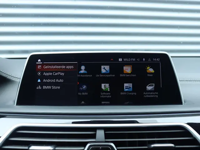 BMW 7 Serie 745e 2022 Hybride Benzine 32