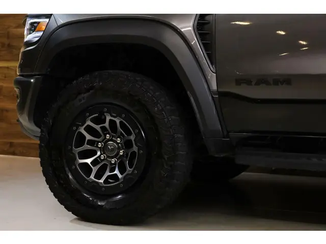 Dodge Ram 1500 4X4 6.2 V8 4x4 Crew Cab TRX 2022 Benzine 26