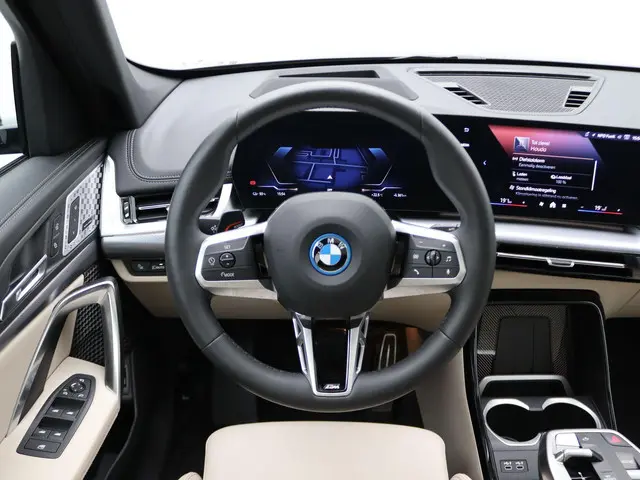 BMW iX1 xDrive30 2024 Elektrisch 25