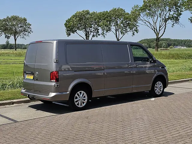 Volkswagen Transporter 2.0 TDI 2022 Diesel 3