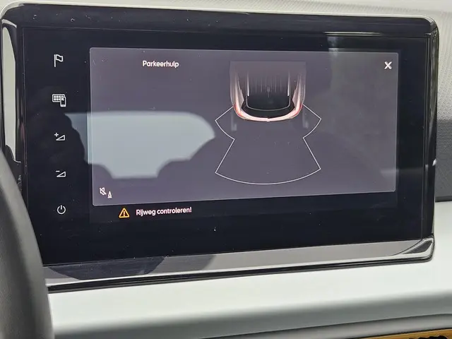 SEAT Arona 1.0 TSI Business Connect 2023 Benzine 14