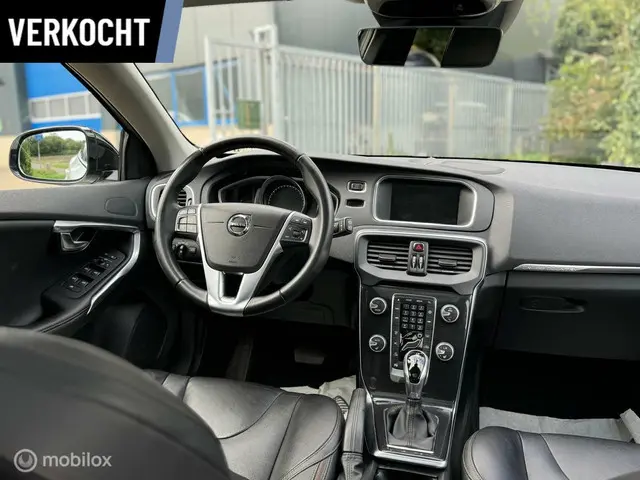 Volvo V40 Cross Country 1.5 T3 Polar+ Luxury 2019 Benzine 12