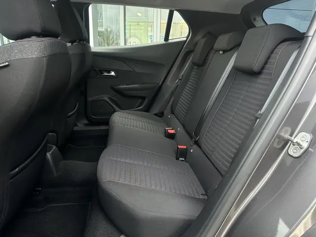 Peugeot 2008 1.2 PureTech 100pk Active 2020 Benzine 11