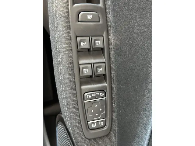 Renault ZOE R135 Iconic 52 kWh 2024 Elektrisch 23