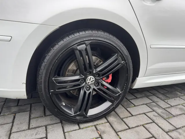 Volkswagen CC 3.6 V6 4Motion 2015 Benzine 39