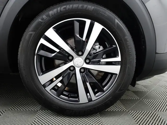Peugeot 3008 1.2 PureTech Allure- 2017 Benzine 22