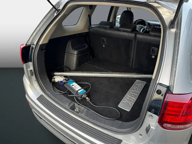 Mitsubishi Outlander 2.4 PHEV Pure 2018 Hybride Benzine 7