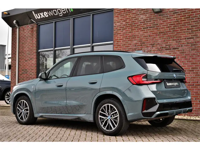 BMW X1 xDrive25e M-Sport 2024 Hybride Benzine 6