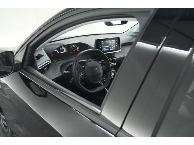 Peugeot 208 2
