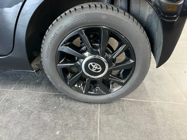 Toyota Aygo 1.0 VVT-i x-joy 2020 Benzine 17