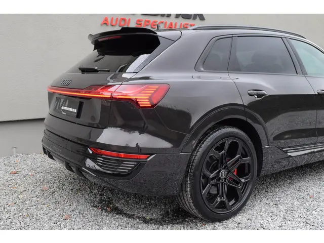 Audi Q8 e-tron 55 Quattro 2023 Elektrisch 21