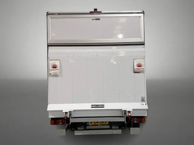 Mercedes-Benz Sprinter 3