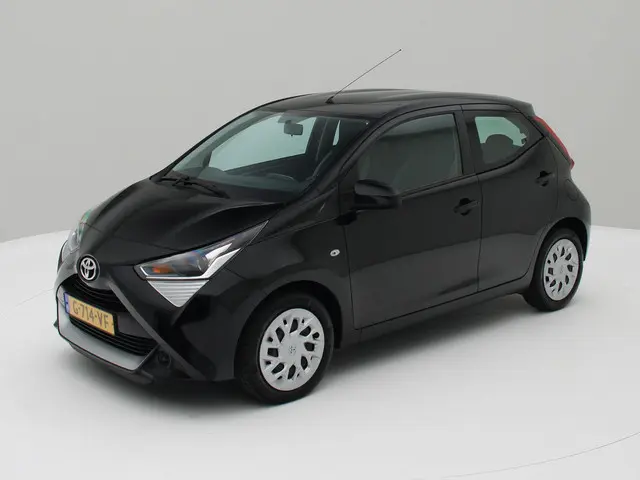 Toyota Aygo 1.0 VVT-i x-play 2019 Benzine