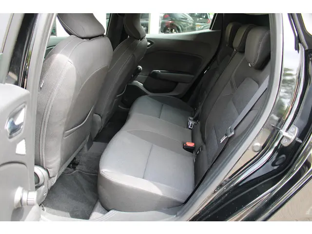 Renault Clio 1.0 TCe 90 Equilibre 2023 Benzine 8