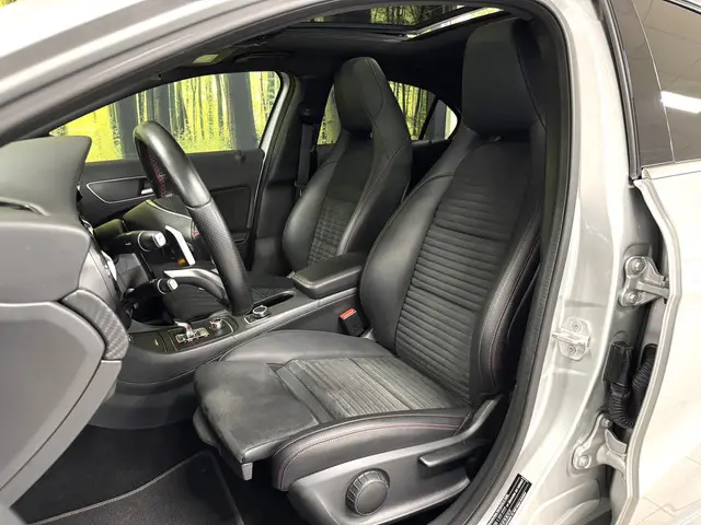 Mercedes-Benz A-Klasse AMG 45 4MATIC 2017 Benzine 9