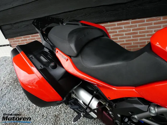 Ducati Multistrada 1200 S Touring 2013 Benzine 29