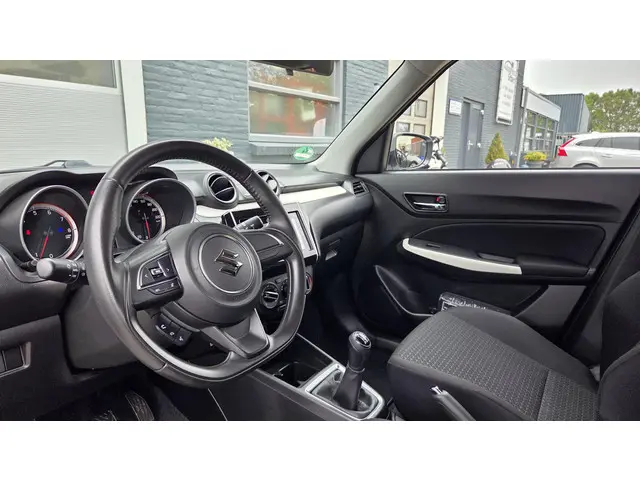 Suzuki Swift 1.0 Sportline 2019 Benzine 12