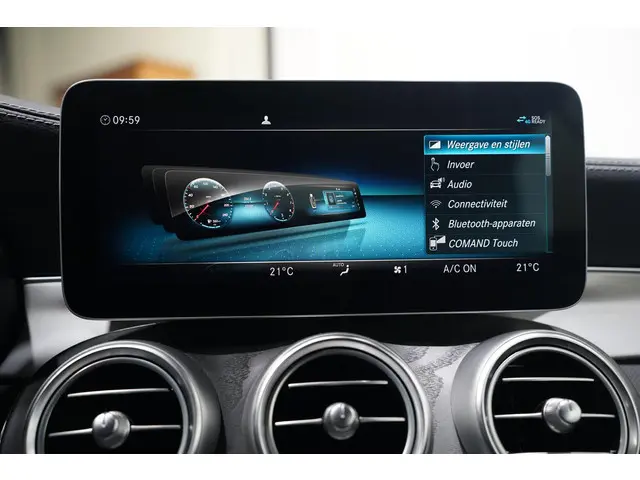 Mercedes-Benz C-Klasse Cabrio 180 AMG Line 2023 Benzine 43