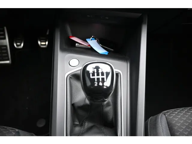 Volkswagen Golf 1.5 TSI 2021 Benzine 26