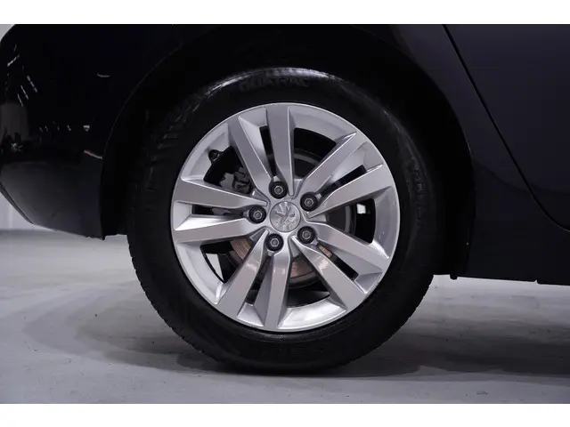 Peugeot 308 1.5 BlueHDi Blue Lease Active 2020 Diesel 17