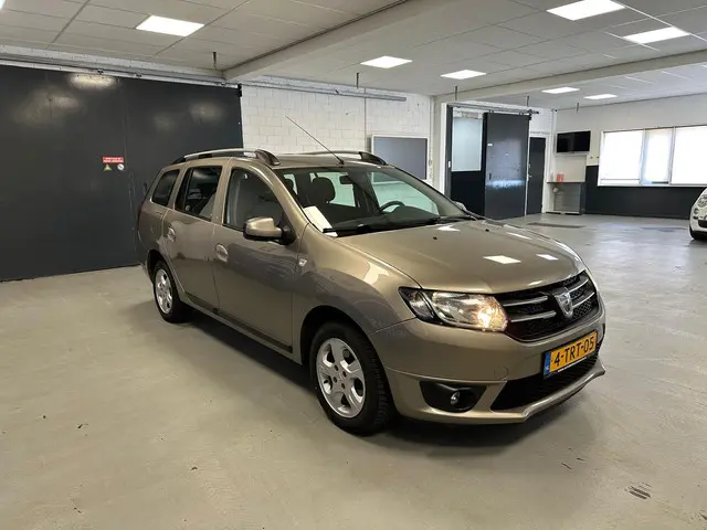 Dacia Logan MCV 0.9 TCe Prestige 2014 Benzine 4