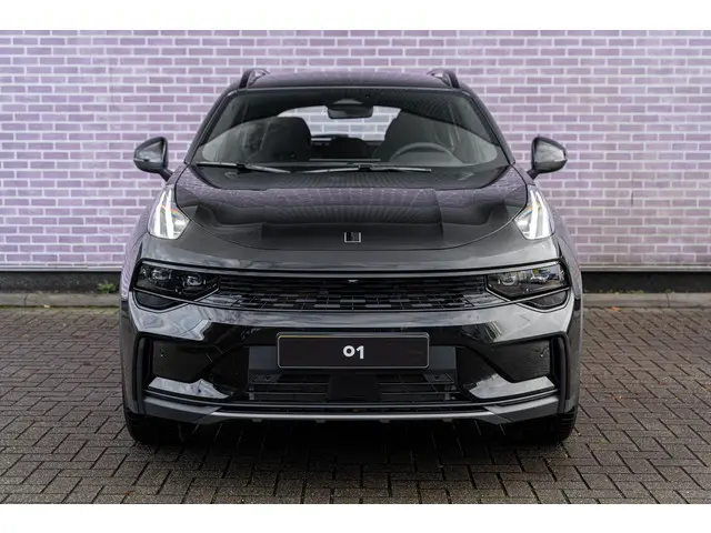 Lynk & Co 01 1.5 Core 2025 Hybride Benzine 12