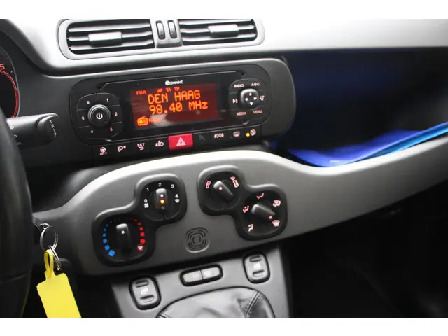 Fiat Panda 0.9 TwinAir Lounge 2017 Benzine 10